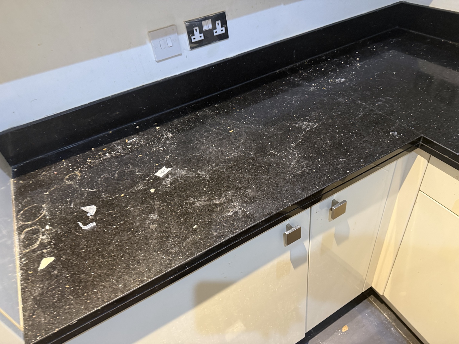 Kitchen worktop before deep cleaning