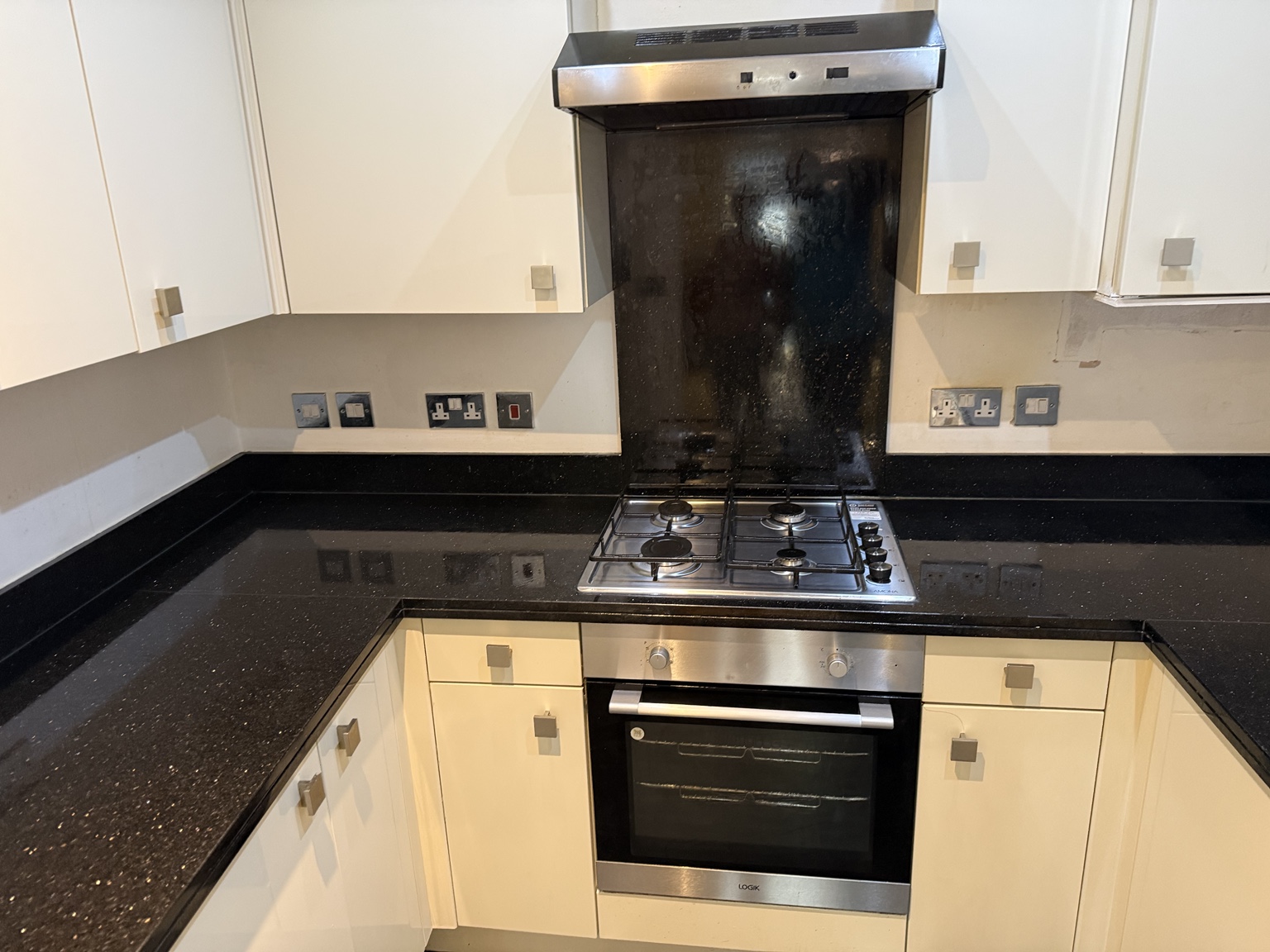 Kitchen after end-of-tenancy and move-out cleaning