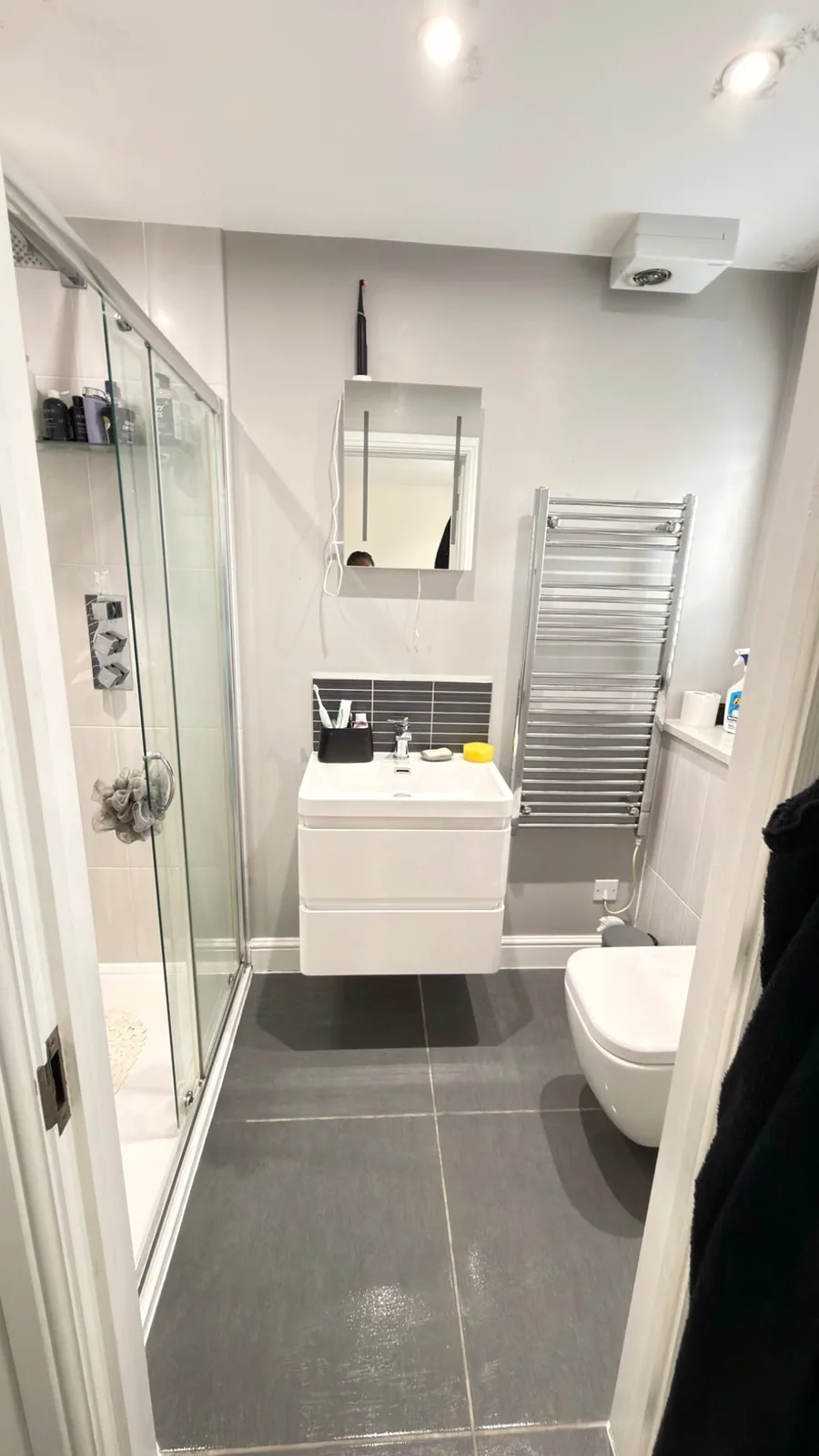 Bathroom before professional cleaning by RASO Cleaning Service