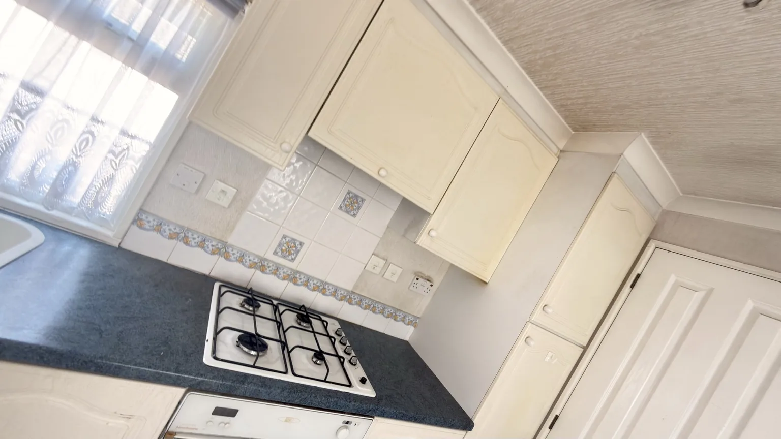 Clean domestic kitchen after RASO home cleaning