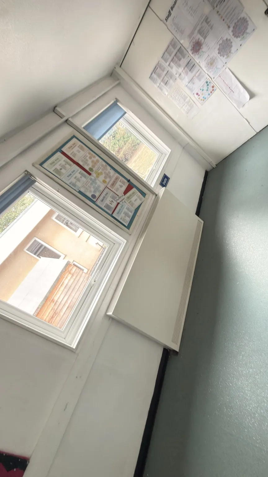 Clean school room, windows and floor after RASO commercial cleaning