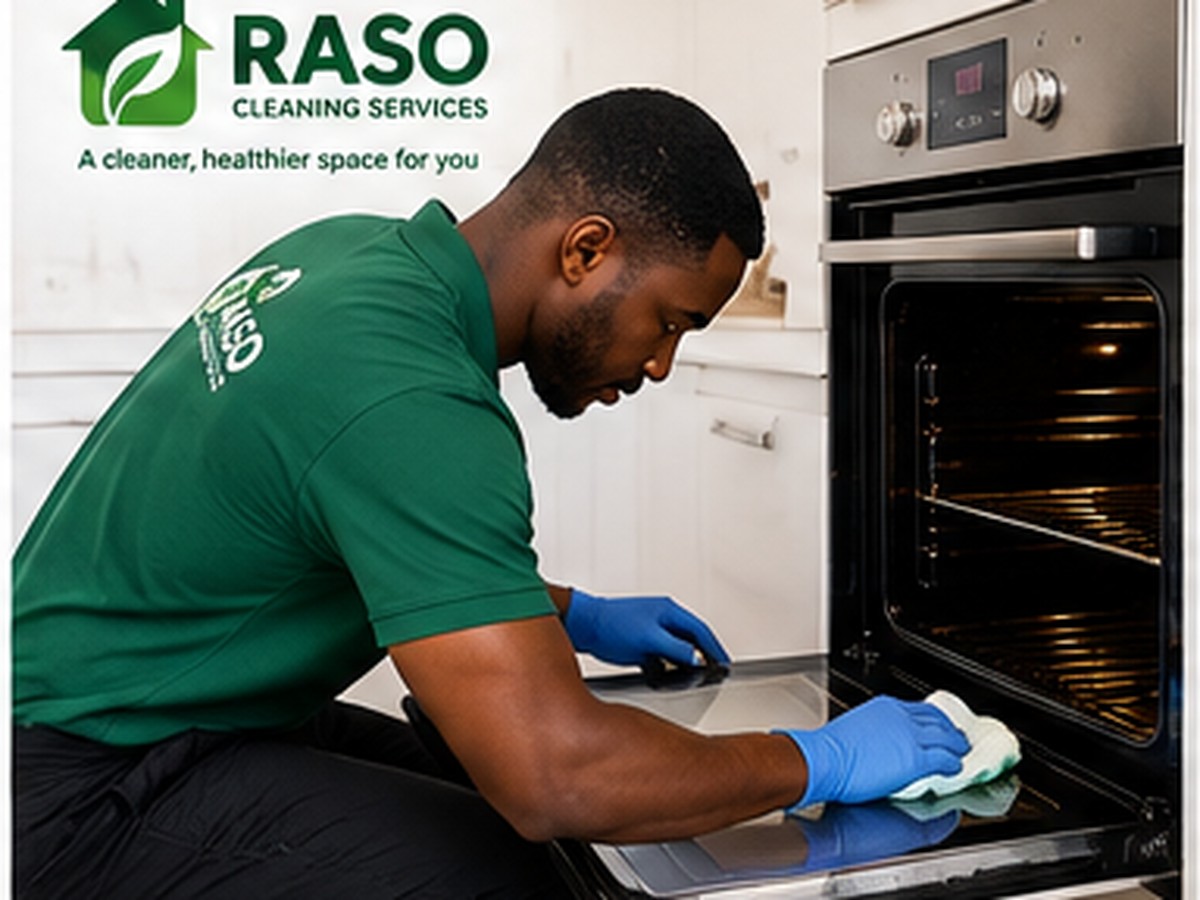 Professional oven and appliance cleaning service